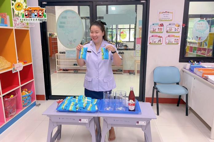 กิจกรรม ของพี่อนุบาล2/3 วันนี้คุณครูชวนเด็กๆ ทำกิจกรรม cooking “นมชมพู” ให้เด็กๆได้มีส่วนร่วมในการทำนมชมพูเเสนอร่อย