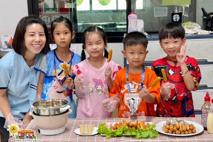 กิจกรรม Cooking อ.2/2 ใส้กรอกนึ่งแสนอร่อยค่ะ