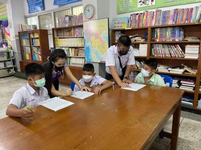 โครงการพัฒนาผลสัมฤทธิ์การฟังและการอ่านสำหรับนักเรียนชั้นประถมศึกษาปีที่ 3 - 6