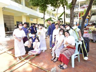 ภาพกิจกรรม วันลอยกระทง ประจำปี 2565