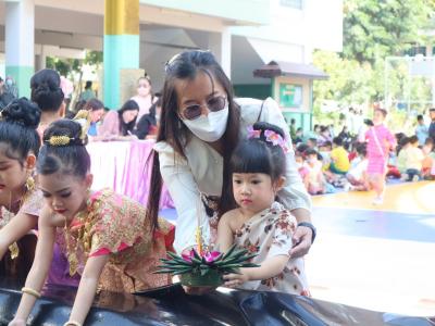 ภาพกิจกรรม วันลอยกระทง ประจำปี 2565