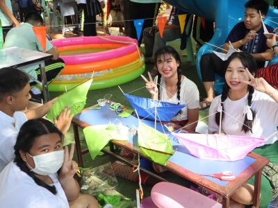 ภาพกิจกรรม วันลอยกระทง ประจำปี 2565