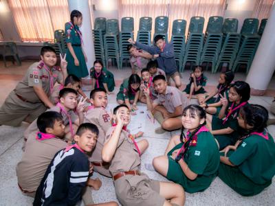 โรงเรียนสีขาวสร้างภูมิคุ้มกันปัญหาและพิษภัยยาเสพติดโรงเรียนมัธยมวิทยา