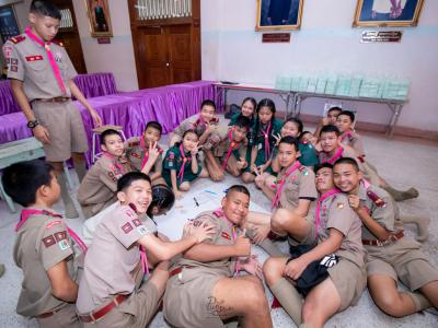 โรงเรียนสีขาวสร้างภูมิคุ้มกันปัญหาและพิษภัยยาเสพติดโรงเรียนมัธยมวิทยา