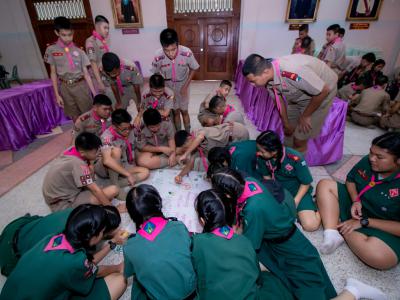 โรงเรียนสีขาวสร้างภูมิคุ้มกันปัญหาและพิษภัยยาเสพติดโรงเรียนมัธยมวิทยา