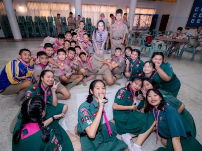 โรงเรียนสีขาวสร้างภูมิคุ้มกันปัญหาและพิษภัยยาเสพติดโรงเรียนมัธยมวิทยา