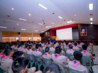 โรงเรียนสีขาวสร้างภูมิคุ้มกันปัญหาและพิษภัยยาเสพติดโรงเรียนมัธยมวิทยา