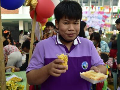 กาดมั่วคัวน้อย อนุบาล 100ปี มท.