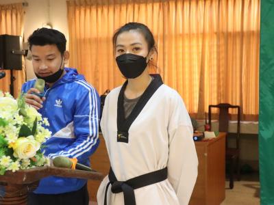 พิธีมอบใบประกาศนียบัตรทักษะกีฬาเทควันโดขั้นพื้นฐาน ระดับชั้น ป.1-3
