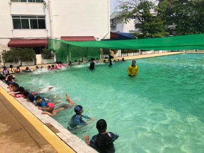 โครงการว่ายน้ำภาคฤดูร้อน