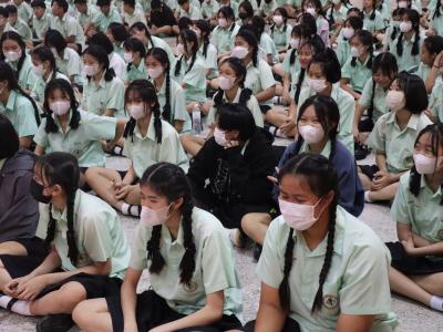 กิจกรรมการอบรม เรื่อง สารเสพติด อบายมุข สื่อออนไลน์ และแก้ปัญหาความรุนแรง การล่วงละเมิดทางเพศ