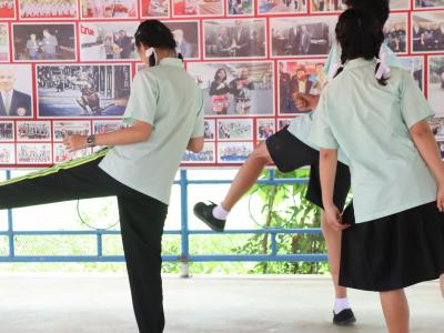 นักเรียนชั้นมัธยมศึกษาปีที่ 4 เข้ารวมฝึกซ้อมแม่ไม้มวยไทย ที่ค่ายมวยเบิกฤกษ์ยิม อำเภอเกาะคา จังหวัดลำปาง