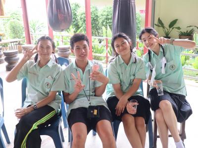 นักเรียนชั้นมัธยมศึกษาปีที่ 4 เข้ารวมฝึกซ้อมแม่ไม้มวยไทย ที่ค่ายมวยเบิกฤกษ์ยิม อำเภอเกาะคา จังหวัดลำปาง