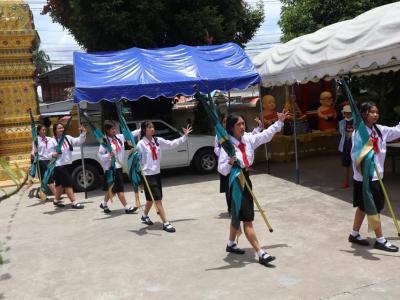 ประเพณีแห่เทียนพรรษา ตัวแทนระดับชั้นประถมศึกษา