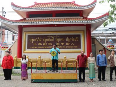 ทำบุญเนื่องในวันสถาปนามูลนิธิเพื่อการศึกษาประชาวิทย์ - มัธยมวิทยา
