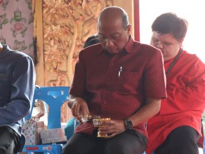 ทำบุญเนื่องในวันสถาปนามูลนิธิเพื่อการศึกษาประชาวิทย์ - มัธยมวิทยา