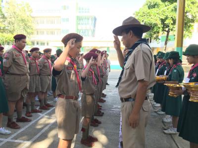 พิธีประดับยศและมองเครื่องหมายลูกเสือโลก ของลูกเสือสามัญรุ่นใหญ่