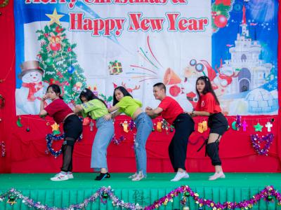 merry christmas and happy new year 2020