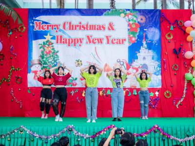 merry christmas and happy new year 2020