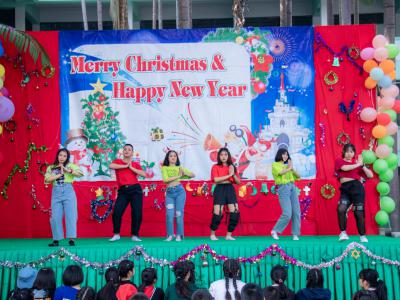 merry christmas and happy new year 2020