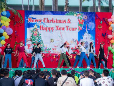 merry christmas and happy new year 2020