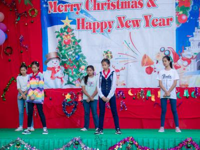 merry christmas and happy new year 2020