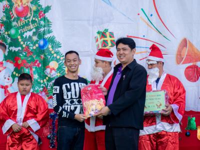 merry christmas and happy new year 2020