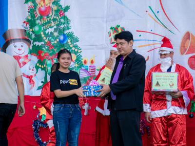 merry christmas and happy new year 2020
