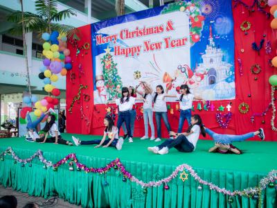 merry christmas and happy new year 2020