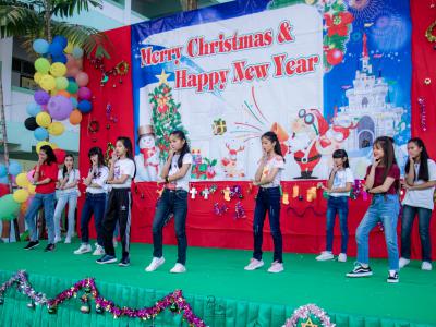 merry christmas and happy new year 2020