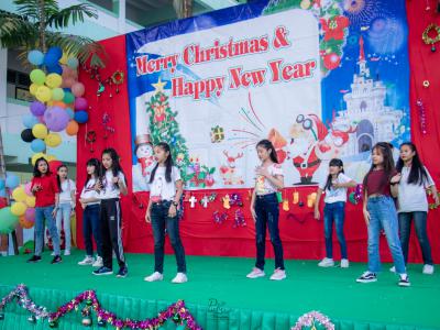 merry christmas and happy new year 2020