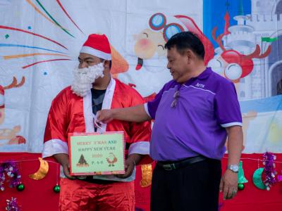 merry christmas and happy new year 2020