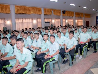 อบรมโครงการโรงเรียนสีขาวสร้างภูมิคุ้มกันปัญหาและพิษภัยยาเสพติด รุ่นที่ 2 / 2562