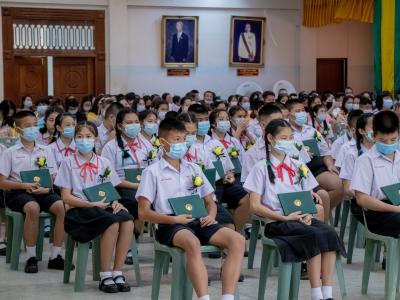 พิธีมอบวุฒิบัตรสำเร็จการศึกษา ประจำปี 2563