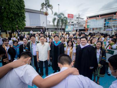 พิธีมอบวุฒิบัตรสำเร็จการศึกษา ประจำปี 2563