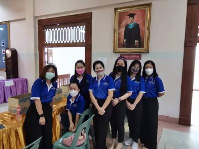 ภาพบรรยากาศการรับวัคซีน นักเรียนโรงเรียนมัธยมวิทยา