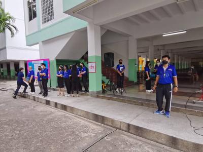 ภาพบรรยากาศการรับวัคซีน นักเรียนโรงเรียนมัธยมวิทยา