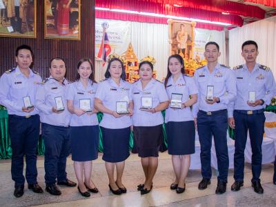 พิธีรับพระราชทานเครื่องราชอิสริยาภรณ์อันเป็นที่สรรเสริญยิ่งดิเรกคุณาภรณ์
