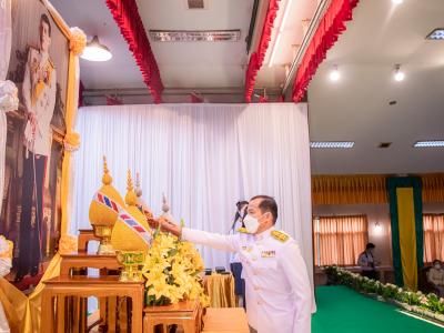 พิธีรับพระราชทานเครื่องราชอิสริยาภรณ์อันเป็นที่สรรเสริญยิ่งดิเรกคุณาภรณ์