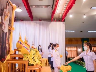 พิธีรับพระราชทานเครื่องราชอิสริยาภรณ์อันเป็นที่สรรเสริญยิ่งดิเรกคุณาภรณ์