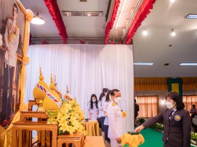 พิธีรับพระราชทานเครื่องราชอิสริยาภรณ์อันเป็นที่สรรเสริญยิ่งดิเรกคุณาภรณ์