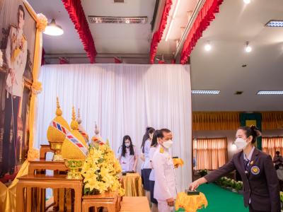 พิธีรับพระราชทานเครื่องราชอิสริยาภรณ์อันเป็นที่สรรเสริญยิ่งดิเรกคุณาภรณ์