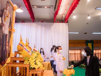 พิธีรับพระราชทานเครื่องราชอิสริยาภรณ์อันเป็นที่สรรเสริญยิ่งดิเรกคุณาภรณ์